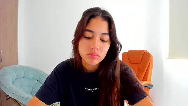 AriaMontgomery online show from March 2025 06:22:02 PM