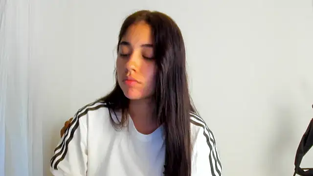 AriaMontgomery online show from August 2026 05:42:01 AM
