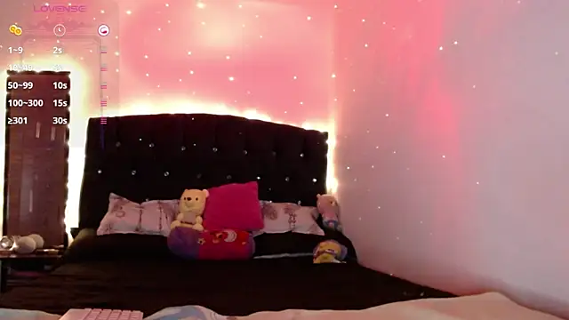 Snapshot of holy_juli chatting on January 2025 05:30:01 AM holy juli online show from January 2025 05:30:01 AM