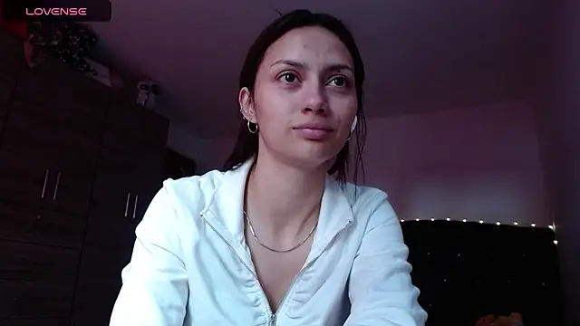 Snapshot of holy_juli chatting on September 2025 08:54:01 PM holy juli online show from September 2025 08:54:01 PM