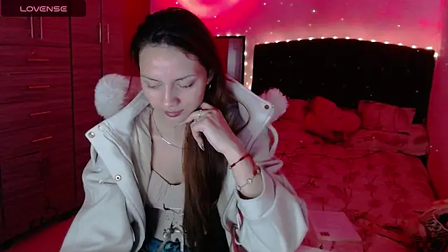 Snapshot of holy_juli chatting on September 2025 03:44:01 AM holy juli online show from September 2025 03:44:01 AM