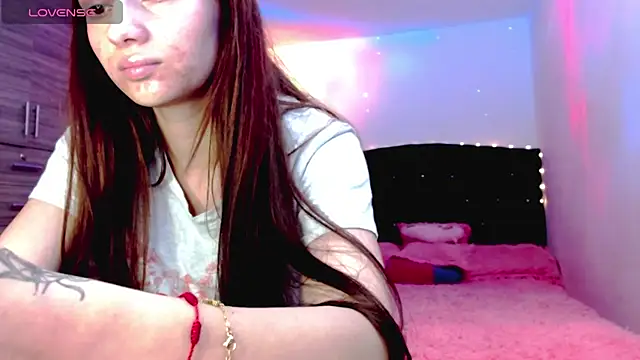 Snapshot of holy_juli chatting on November 2025 05:44:01 AM holy juli online show from November 2025 05:44:01 AM