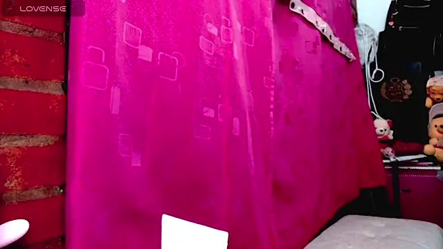 holy juli online show from January 2026 04:26:01 AM