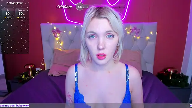 Snapshot of Fluffy_Monica chatting on December 2024 05:40:01 AM Fluffy Monica online show from December 2024 05:40:01 AM