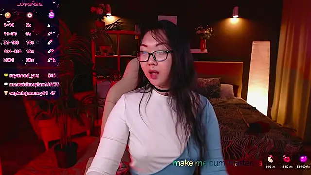 Snapshot of Marine_Vact chatting on March 2025 11:33:01 PM Marine Vact online show from March 2025 11:33:01 PM