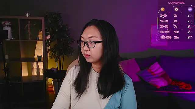 Snapshot of Marine_Vact chatting on September 2025 05:23:02 PM Marine Vact online show from September 2025 05:23:02 PM