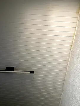 luara1988 online show from October 2025 11:24:01 AM