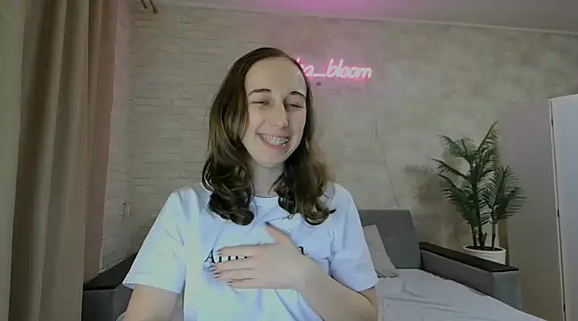 Anika bloom online show from February 2025 10:06:02 PM