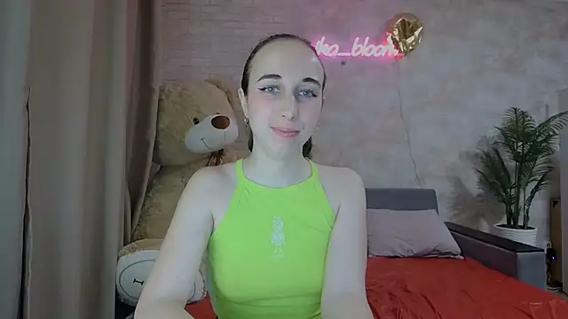 Anika bloom online show from March 2025 08:31:02 PM