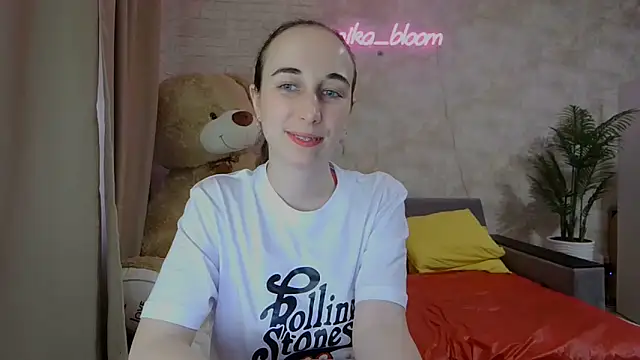 Anika bloom online show from March 2025 07:55:02 AM