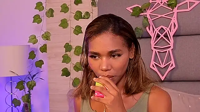 Snapshot of Lily_Miiller chatting on November 2025 11:26:02 PM Lily Miiller online show from November 2025 11:26:02 PM