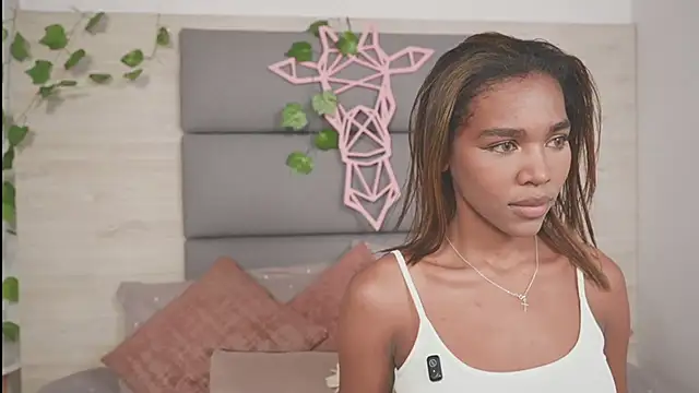 Snapshot of Lily_Miiller chatting on November 2025 09:36:01 PM Lily Miiller online show from November 2025 09:36:01 PM