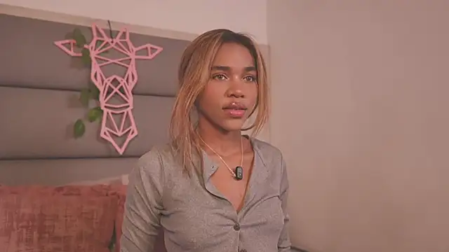 Snapshot of Lily_Miiller chatting on November 2025 09:07:01 PM Lily Miiller online show from November 2025 09:07:01 PM