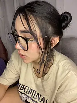 Nickiiiii online show from January 2025 06:11:02 AM