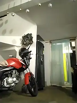 Snapshot of King_russo chatting on November 2025 06:13:01 AM King russo online show from November 2025 06:13:01 AM