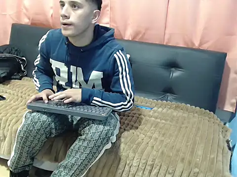 Snapshot of Deportist chatting on September 2025 10:42:01 PM Deportist online show from September 2025 10:42:01 PM