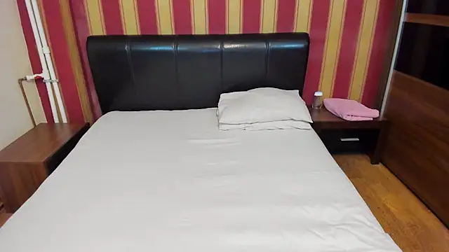 AshPage online show from December 2024 10:16:01 PM