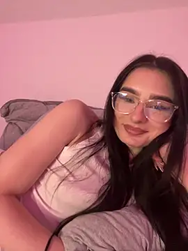 Snapshot of AdelinaAlia chatting on May 2026 07:53:02 PM AdelinaAlia online show from May 2026 07:53:02 PM