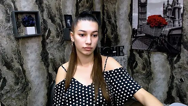 Snapshot of KarolinaRosse_ chatting on January 2025 05:55:01 AM KarolinaRosse online show from January 2025 05:55:01 AM