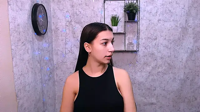 Snapshot of KarolinaRosse_ chatting on January 2025 07:15:01 AM KarolinaRosse online show from January 2025 07:15:01 AM