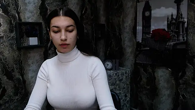 Snapshot of KarolinaRosse_ chatting on January 2025 07:22:01 AM KarolinaRosse online show from January 2025 07:22:01 AM