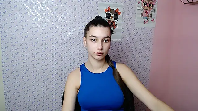 Snapshot of KarolinaRosse_ chatting on January 2025 10:20:02 AM KarolinaRosse online show from January 2025 10:20:02 AM