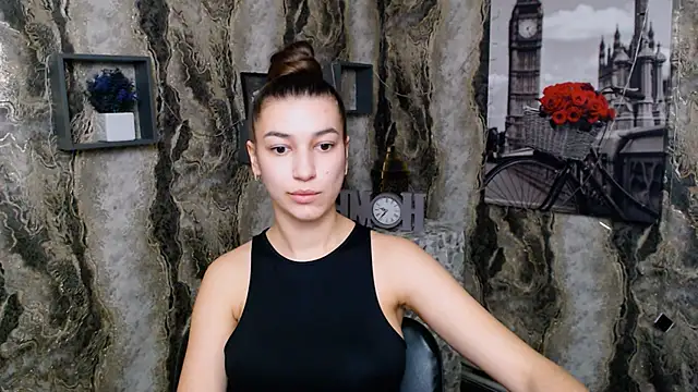 Snapshot of KarolinaRosse_ chatting on February 2025 07:09:02 AM KarolinaRosse online show from February 2025 07:09:02 AM
