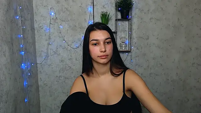 Snapshot of KarolinaRosse_ chatting on February 2025 10:09:01 AM KarolinaRosse online show from February 2025 10:09:01 AM