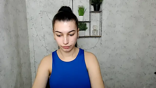 Snapshot of KarolinaRosse_ chatting on March 2025 06:53:01 AM KarolinaRosse online show from March 2025 06:53:01 AM