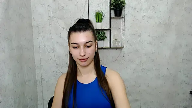 Snapshot of KarolinaRosse_ chatting on March 2025 10:33:01 AM KarolinaRosse online show from March 2025 10:33:01 AM