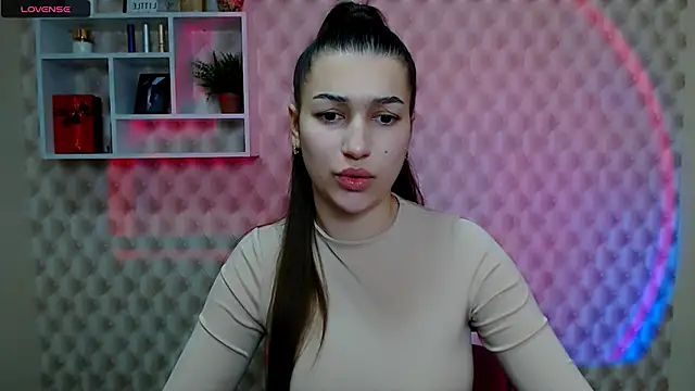 KarolinaRosse  online show from December 2025 06:51:01 AM