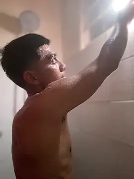 Snapshot of SkinnyHot444 chatting on December 2024 09:50:02 AM SkinnyHot444 online show from December 2024 09:50:02 AM