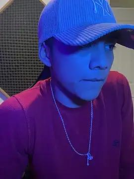 Snapshot of SkinnyHot444 chatting on January 2025 09:50:01 PM SkinnyHot444 online show from January 2025 09:50:01 PM