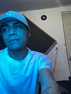 Snapshot of SkinnyHot444 chatting on January 2025 01:00:02 AM SkinnyHot444 online show from January 2025 01:00:02 AM