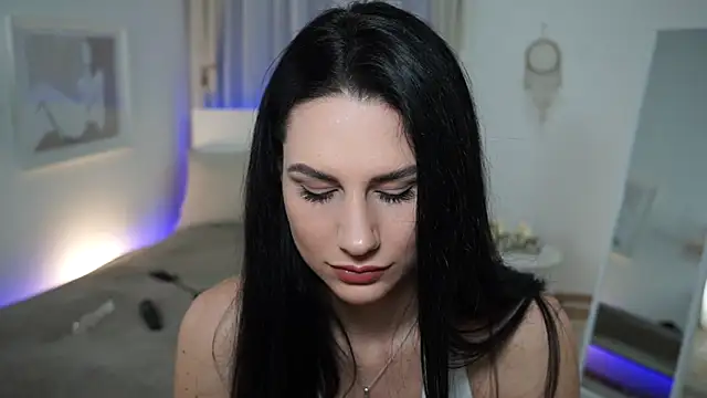 ZoeeZolton online show from February 2025 06:16:01 PM