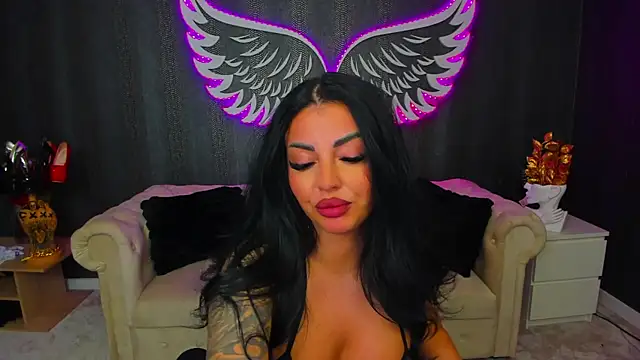 anemarieejolie online show from December 2025 05:30:01 PM