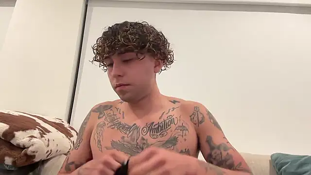 Youngjoshy online show from December 2024 11:57:02 PM