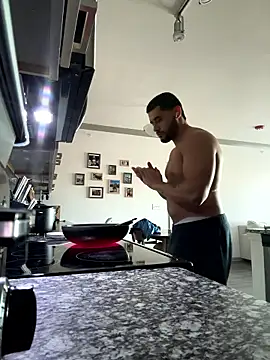 LATINMOBB online show from January 2026 07:52:02 PM