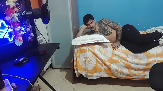 Badboyi1997 online show from October 2025 12:53:02 AM