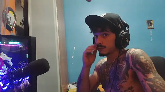 Badboyi1997 online show from November 2025 12:44:01 AM