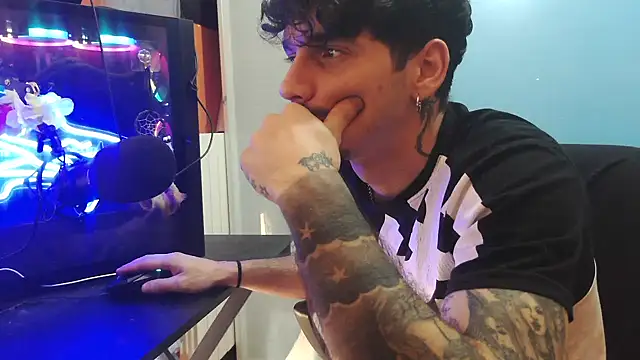 Badboyi1997 online show from March 2026 06:25:02 AM