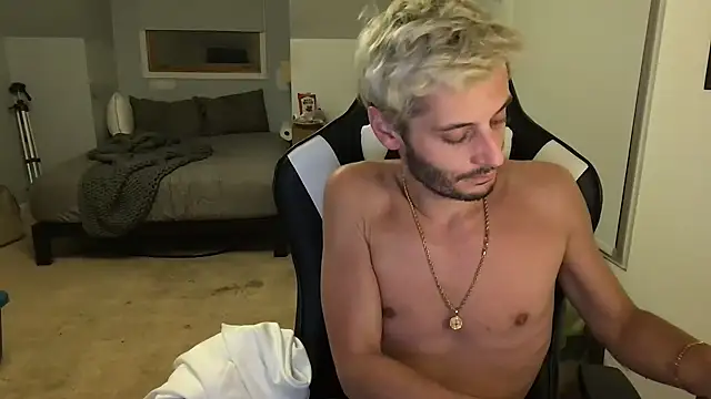 Snapshot of Dylansd chatting on February 2025 03:34:02 AM Dylansd online show from February 2025 03:34:02 AM