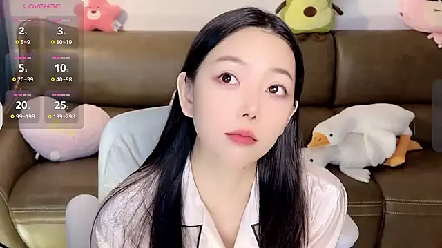 Snapshot of Yilin1999 chatting on January 2025 01:54:01 AM Yilin1999 online show from January 2025 01:54:01 AM