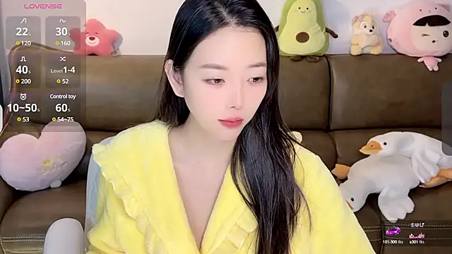 Snapshot of Yilin1999 chatting on February 2025 11:55:02 PM Yilin1999 online show from February 2025 11:55:02 PM