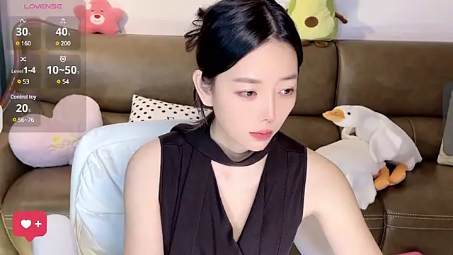 Snapshot of Yilin1999 chatting on March 2025 03:20:02 PM Yilin1999 online show from March 2025 03:20:02 PM