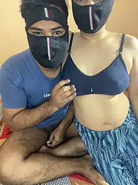 Snapshot of mickey_love chatting on February 2025 05:51:01 AM mickey love online show from February 2025 05:51:01 AM