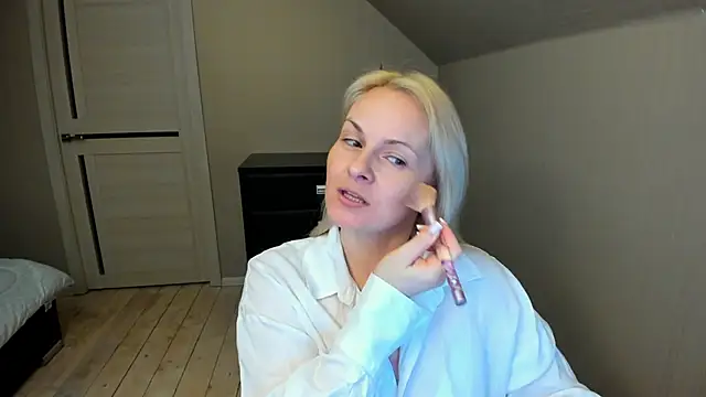 Snapshot of Alicee_Gracee chatting on February 2025 07:28:02 PM Alicee Gracee online show from February 2025 07:28:02 PM