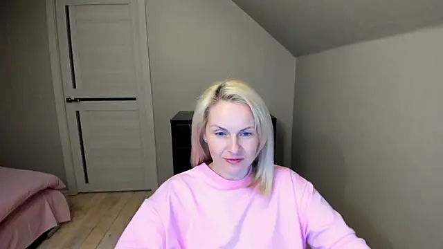 Snapshot of Alicee_Gracee chatting on March 2025 06:52:01 PM Alicee Gracee online show from March 2025 06:52:01 PM