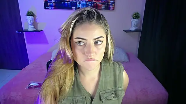 cristal-evanns online show from December 2024 01:29:02 AM