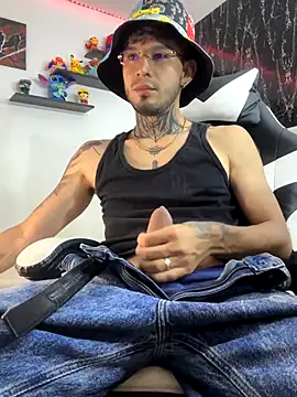 Anthony-Martin online show from October 2025 04:54:01 AM